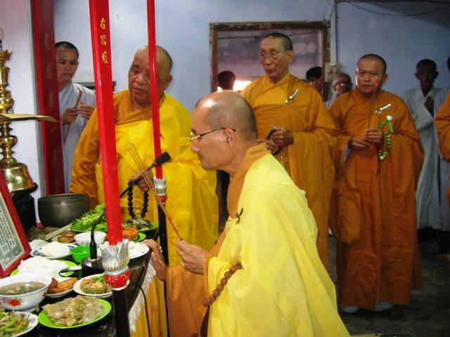 Khánh Hòa : Ngày Giỗ Tổ Từ Hiếu về thăm ngôi chùa cổ Quang Long (Ninh Hòa)