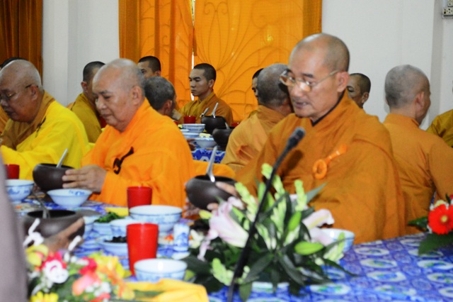 Phái đoàn Hội đồng Trị sự Trung ương Giáo hội thăm Trường hạ Khánh Hòa