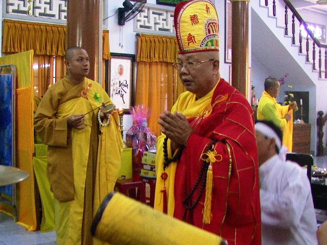 Khánh Hòa: Nghĩa Minh Ni tự lễ Trai tăng cúng dường