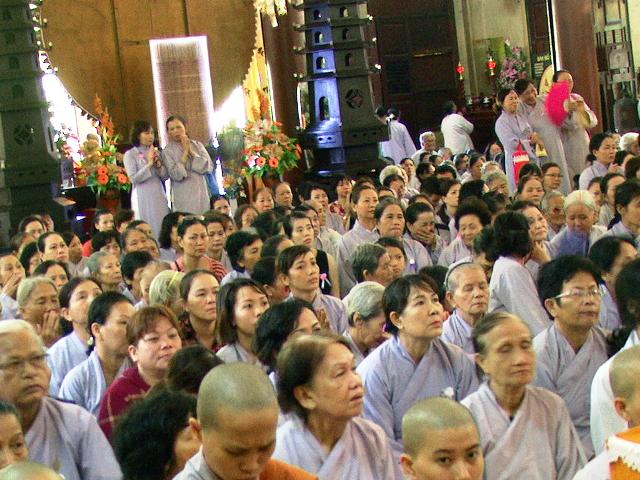 Khánh Hòa: tổ chức Lễ Tự tứ, Đại lễ Vu lan, cúng dường trai Tăng tại chùa sắc tứ Long Sơn