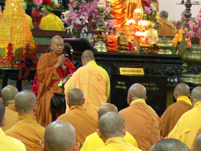 Khánh Hòa: tổ chức Lễ Tự tứ, Đại lễ Vu lan, cúng dường trai Tăng tại chùa sắc tứ Long Sơn