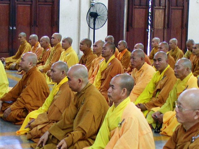 Phật giáo Khánh Hòa tổ chức Lễ Tự tứ, Đại lễ Vu lan, cúng dường trai Tăng  tại chùa sắc tứ Long Sơn