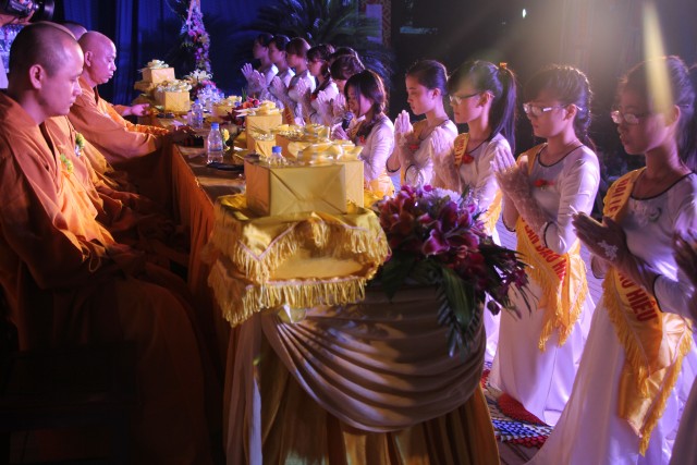 Phóng sự ảnh: Phật sự năm Ất Mùi– 2015 tại chùa Từ Xuyên (TP.Thái Bình)