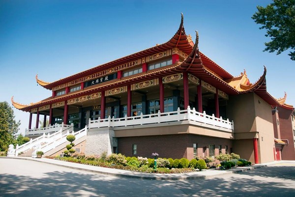 Danh thắng Linh Nghiêm sơn tự Canada