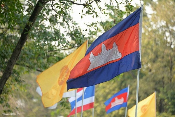 Thái Lan: Chùm ảnh Tu viện Dhammakaya tổ chức cho người Campuchia xuất gia