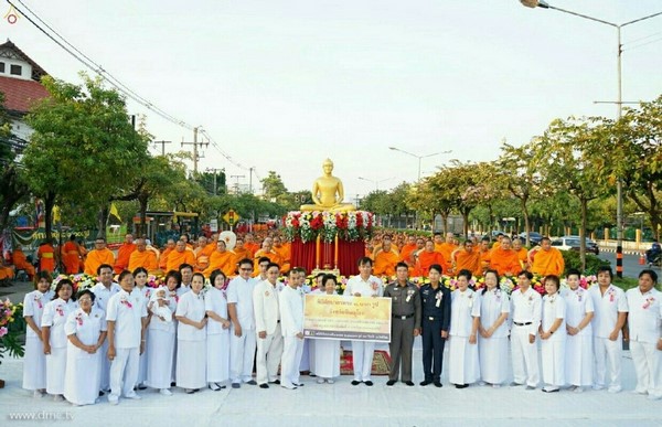 Thái Lan: Phật Giáo Tỉnh Phitsanulok tổ chức Lễ hội cúng dường tứ sự cho ba nghìn vị  Tăng