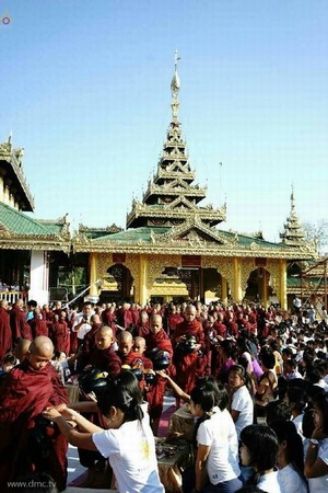 Chùm ảnh Lễ Dâng Y Kathina tại thành phố Dawei, Myanmar