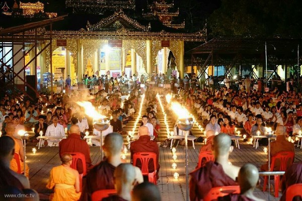 Chùm ảnh Lễ Dâng Y Kathina tại thành phố Dawei, Myanmar