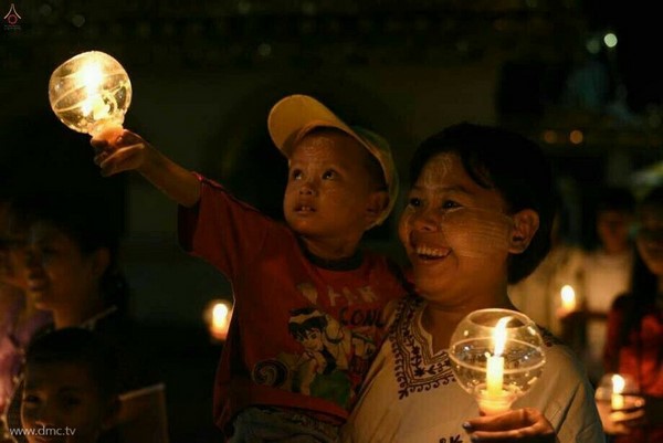 Chùm ảnh Lễ Dâng Y Kathina tại thành phố Dawei, Myanmar