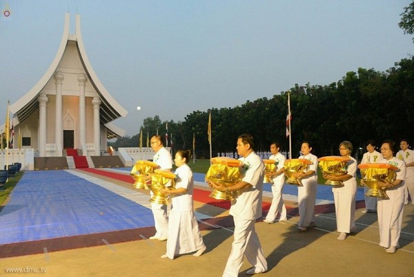 Thái Lan: Chùm ảnh Tu viện Dhammakaya tổ chức cho người Campuchia xuất gia