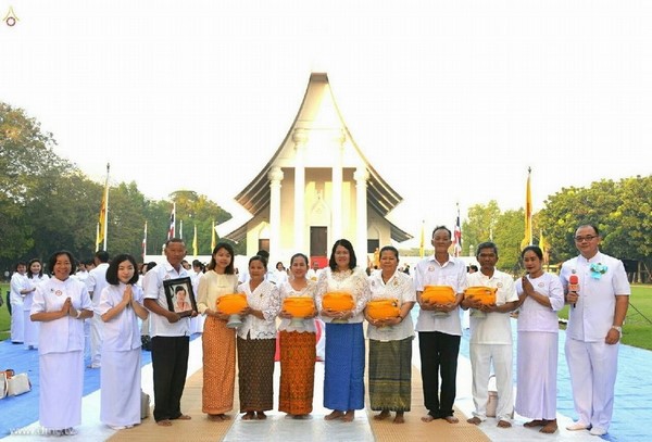 Thái Lan: Chùm ảnh Tu viện Dhammakaya tổ chức cho người Campuchia xuất gia