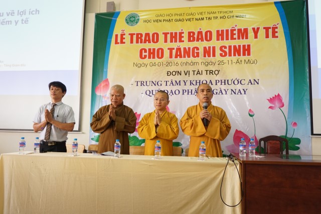 Quỹ Đạo Phật Ngày Nay kết hợp với TTYK Phước An hỗ trợ bảo hiểm y tế cho 600 Tăng Ni sinh