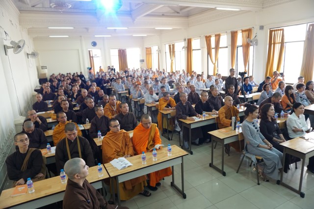 Quỹ Đạo Phật Ngày Nay kết hợp với TTYK Phước An hỗ trợ bảo hiểm y tế cho 600 Tăng Ni sinh