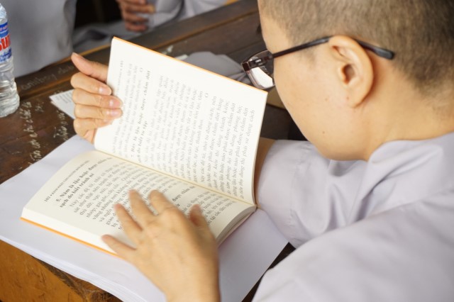 Quỹ Đạo Phật Ngày Nay kết hợp với TTYK Phước An hỗ trợ bảo hiểm y tế cho 600 Tăng Ni sinh