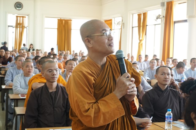 Quỹ Đạo Phật Ngày Nay kết hợp với TTYK Phước An hỗ trợ bảo hiểm y tế cho 600 Tăng Ni sinh