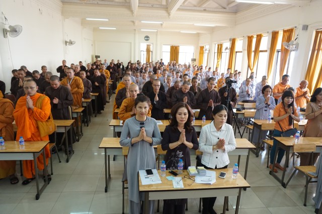 Quỹ Đạo Phật Ngày Nay kết hợp với TTYK Phước An hỗ trợ bảo hiểm y tế cho 600 Tăng Ni sinh