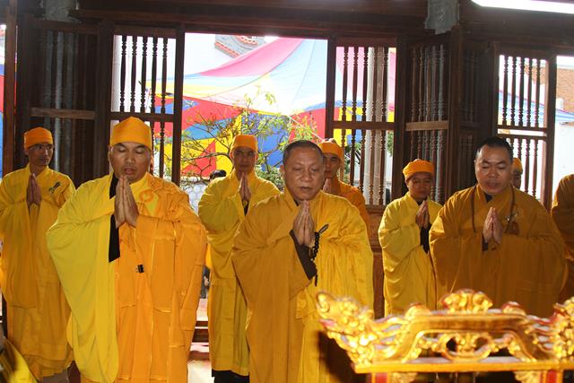 Nam Định: Chùa Tiên Hương lễ tưởng niệm và cung nghinh xá lợi lưu nhập bảo tháp