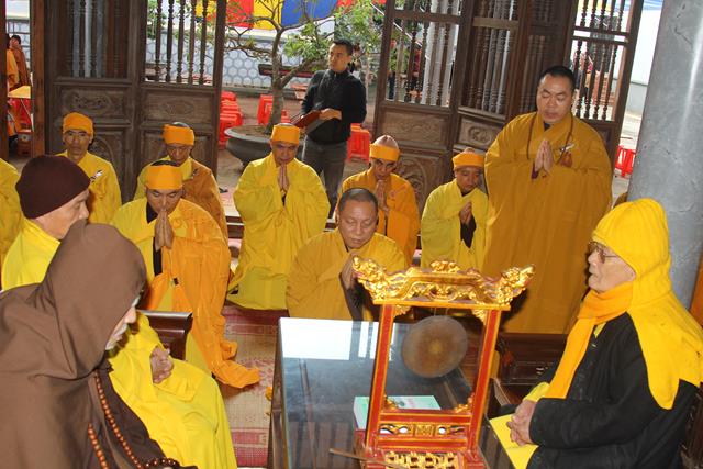 Nam Định: Chùa Tiên Hương lễ tưởng niệm và cung nghinh xá lợi lưu nhập bảo tháp