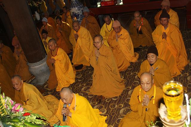 Nam Định: Chùa Tiên Hương lễ tưởng niệm và cung nghinh xá lợi lưu nhập bảo tháp