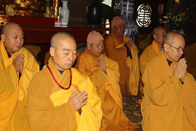 Nam Định: Chùa Tiên Hương lễ tưởng niệm và cung nghinh xá lợi lưu nhập bảo tháp