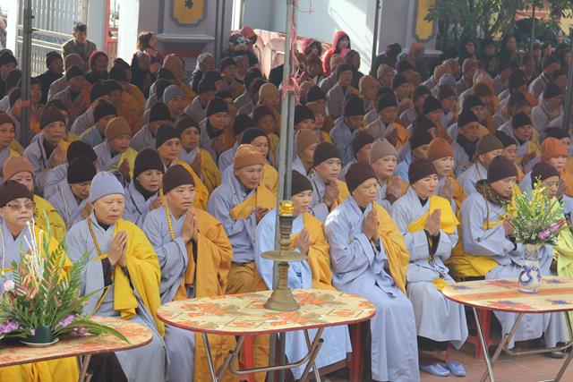 Nam Định: Chùa Tiên Hương lễ tưởng niệm và cung nghinh xá lợi lưu nhập bảo tháp