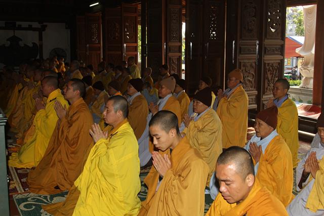 Nam Định: Chùa Tiên Hương lễ tưởng niệm và cung nghinh xá lợi lưu nhập bảo tháp