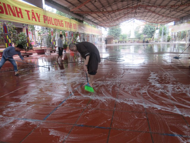 Thái Bình: Công tác chuẩn bị Đại lễ vía Phật Di Đà tại chùa Từ Xuyên