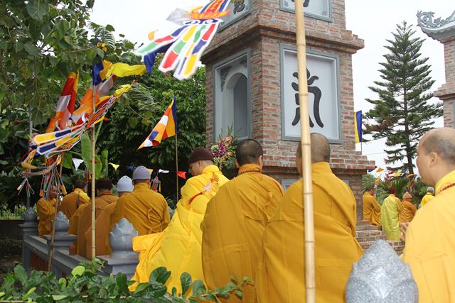 Nam Định: Chùa Tiên Hương lễ tưởng niệm và cung nghinh xá lợi lưu nhập bảo tháp