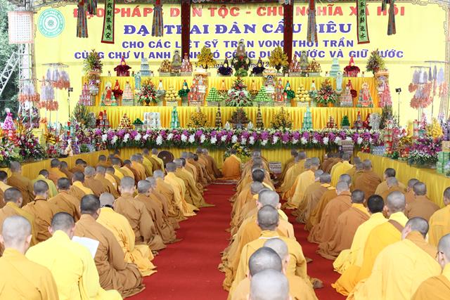 Hội thảo khoa học “Phật giáo Trúc Lâm hội tụ và lan toả