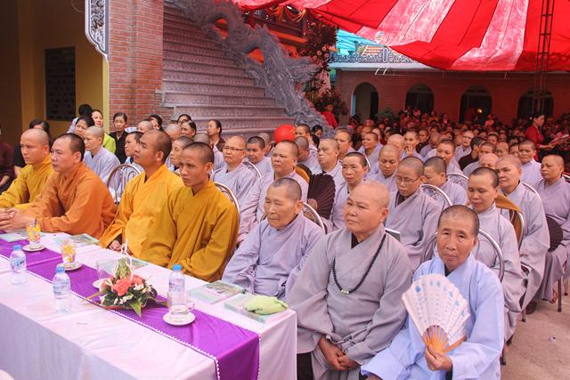 Hà Nam: Đại lễ cắt băng khánh thành Tổ đường chùa Hòa Mạc