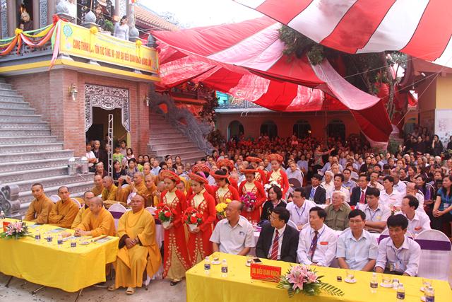 Hà Nam: Đại lễ cắt băng khánh thành Tổ đường chùa Hòa Mạc