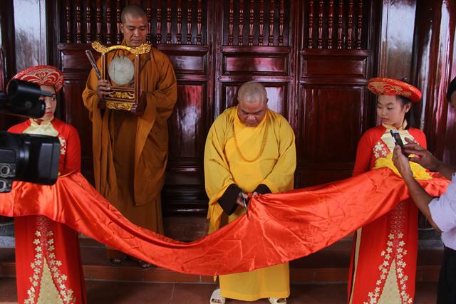 Hà Nam: Đại lễ cắt băng khánh thành Tổ đường chùa Hòa Mạc