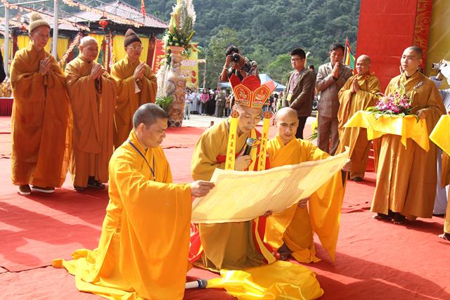 Quảng Ninh: Lễ tưởng niệm 707 năm Phật hoàng Trần Nhân Tông nhập niết bàn