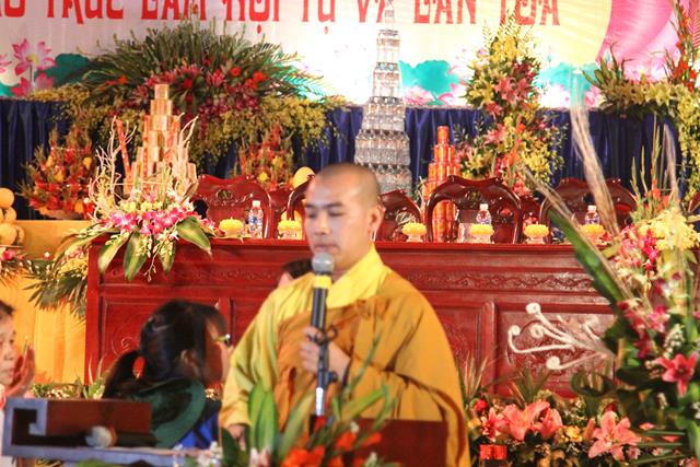 Thiêng liêng đêm hội hoa đăng “Phật giáo Trúc Lâm hội tụ và lan toả”