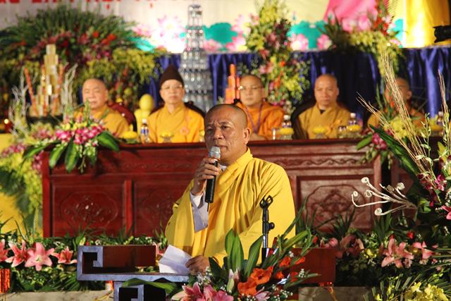 Thiêng liêng đêm hội hoa đăng “Phật giáo Trúc Lâm hội tụ và lan toả”