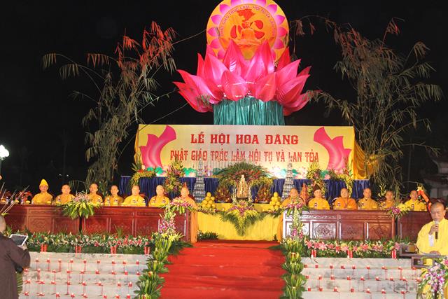 Thiêng liêng đêm hội hoa đăng “Phật giáo Trúc Lâm hội tụ và lan toả”