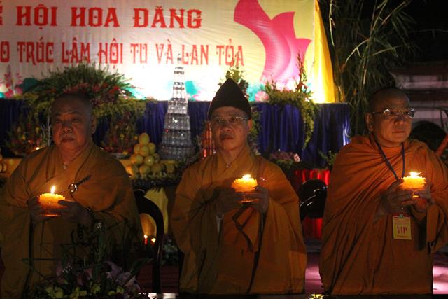 Thiêng liêng đêm hội hoa đăng “Phật giáo Trúc Lâm hội tụ và lan toả”