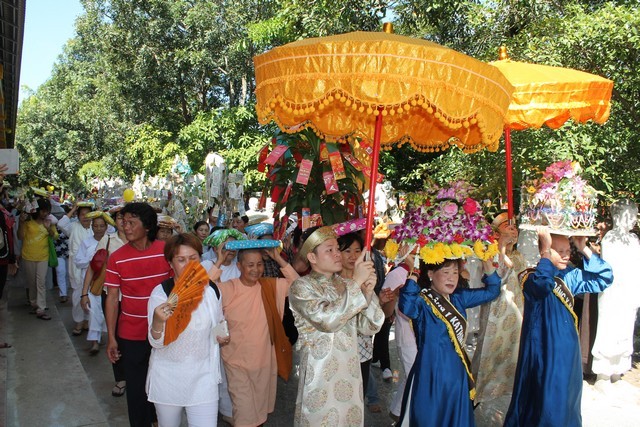 Đồng Nai: Đại lễ dâng Y Kathina  tại Thiền Viện Phước Sơn