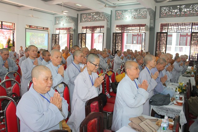 TP. HCM: Phân Ban Ni giới T.Ư tổng kết công tác Phật sự 2015