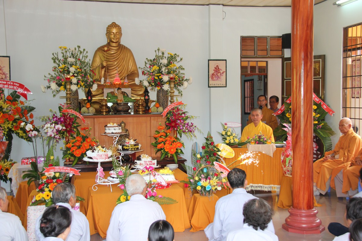 Thiền Tự Trúc Lâm Viên Giác-thành phố Nha Trang tổ chức Ngày “Hiến chương Nhà Giáo Việt Nam 2015”