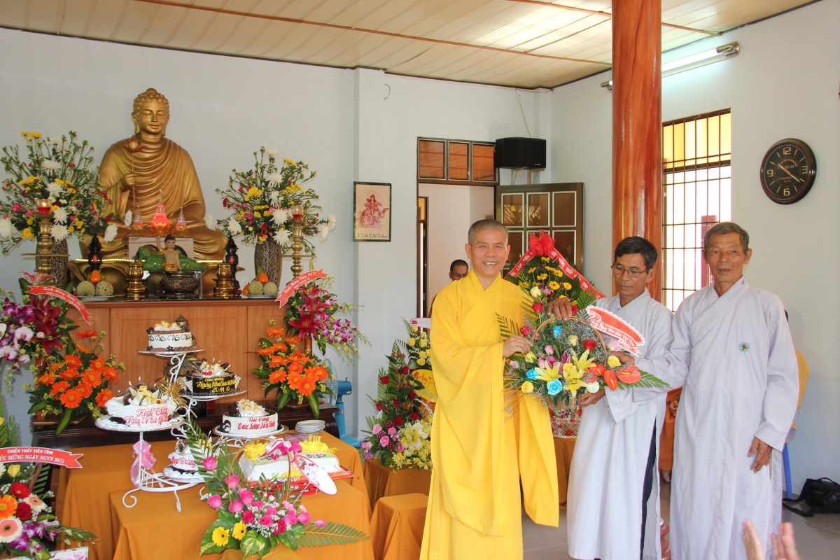 Thiền Tự Trúc Lâm Viên Giác-thành phố Nha Trang tổ chức Ngày “Hiến chương Nhà Giáo Việt Nam 2015”
