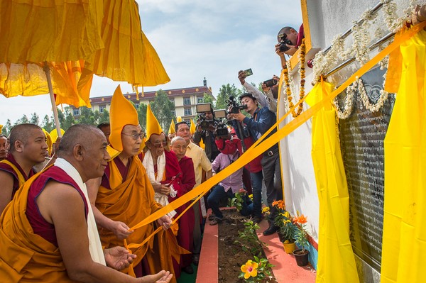 Đức Đạt Lai Lạt Ma dự Khánh thành Tu viện Gaden Tri Thok Khang, bang  Karnataka, Ấn Độ
