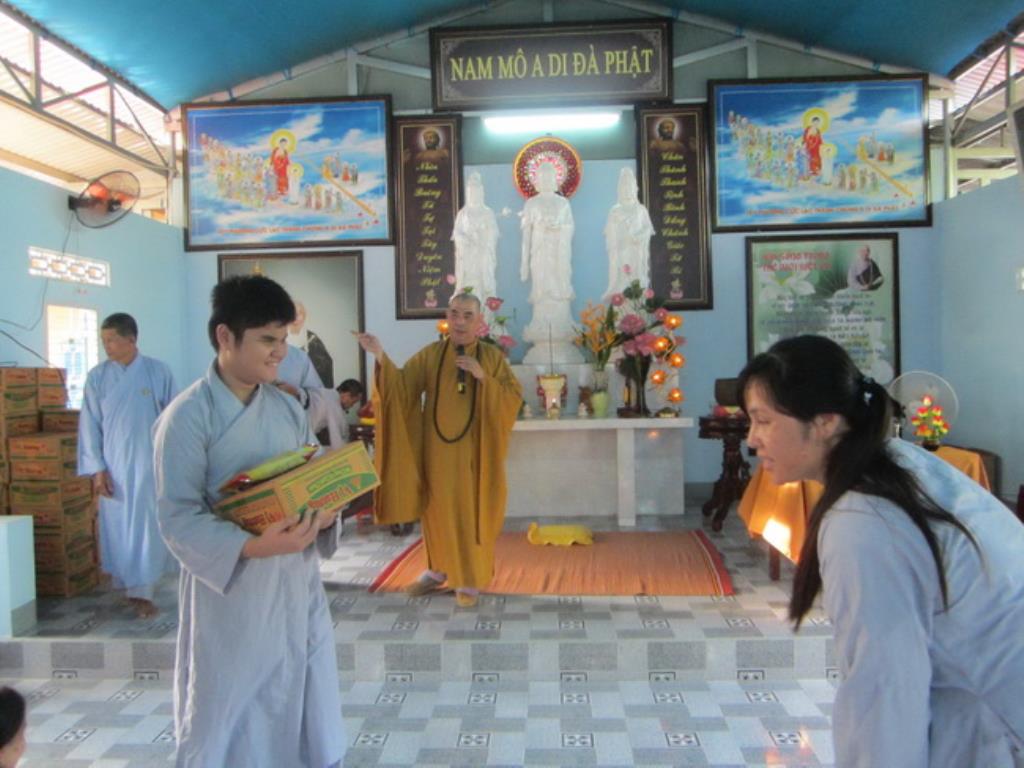 Khóa tu dành cho người khiếm thị tại chùa Minh Châu