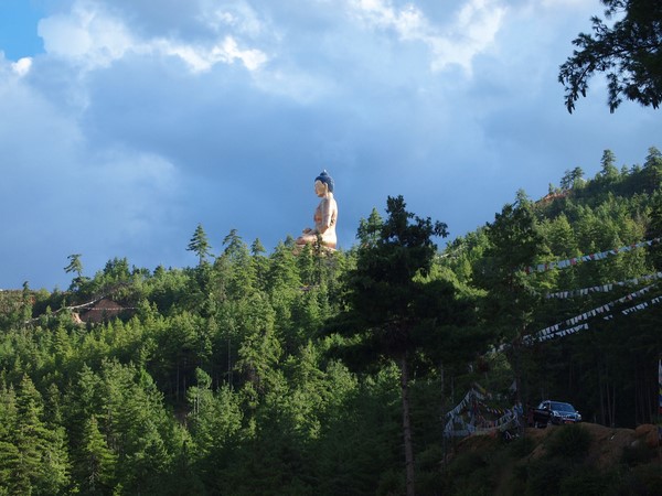 Bhutan Phật giáo Quốc đạo có 10 tiêu chuẩn hạnh phúc nhất thế giới