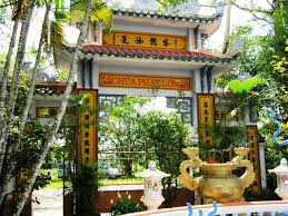 Khánh Hòa:  Chùa Sắc tứ Minh Thiện đêm Hoa đăng kính mừng Khánh đản Phật A Di Đà