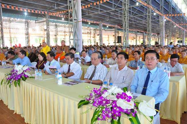 Trang nghiêm Bế mạc Hội thảo Hoằng pháp toàn quốc năm 2015