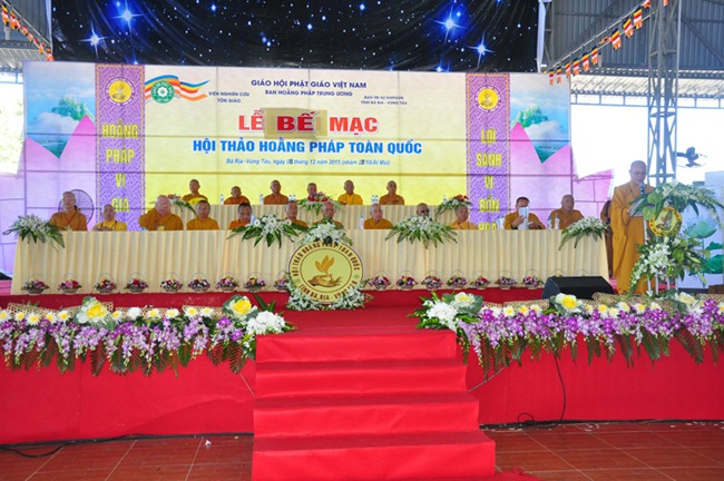 Trang nghiêm Bế mạc Hội thảo Hoằng pháp toàn quốc năm 2015