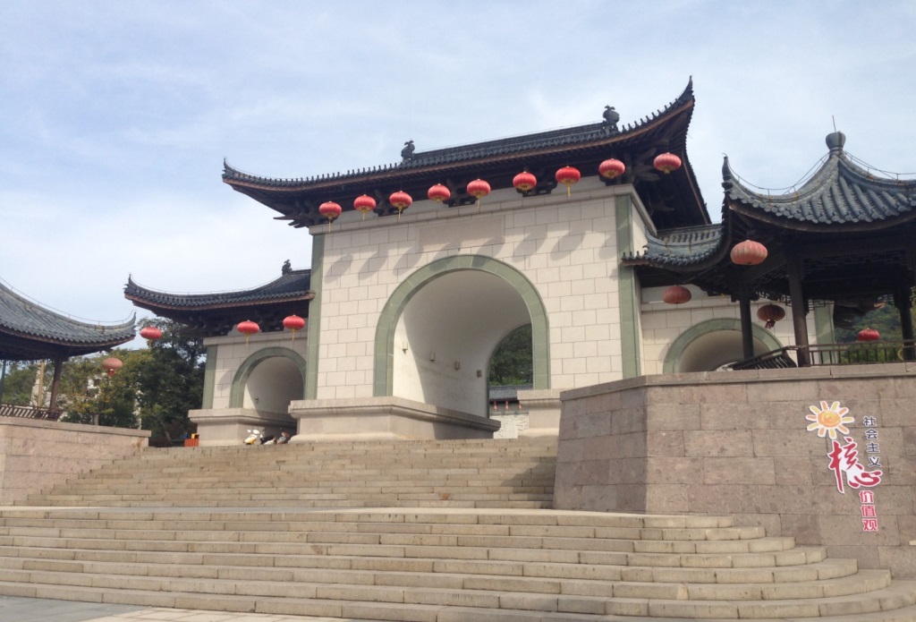 Ba trăm năm mươi năm sau Tổ đức linh thiêng đã dẫn lối cho chúng con về để đạo mạch lại tiếp nối