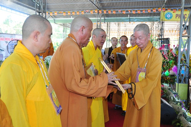 Trang nghiêm Bế mạc Hội thảo Hoằng pháp toàn quốc năm 2015