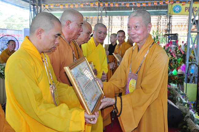 Trang nghiêm Bế mạc Hội thảo Hoằng pháp toàn quốc năm 2015
